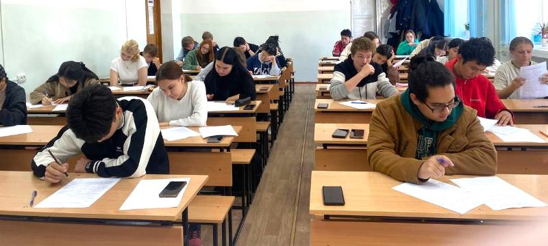МИЭТ усиливает взаимодействие со школьниками Кыргызстана