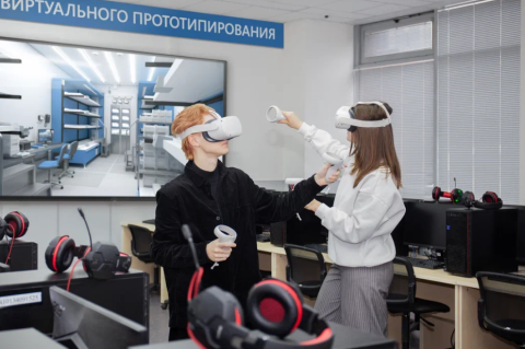 Приглашаем на открытые защиты дипломов Института ЦД