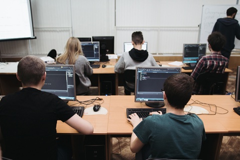 МИЭТ открыл набор в каникулярную IT-школу для учащихся 10 классов